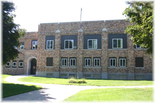 Everly Consolidated School